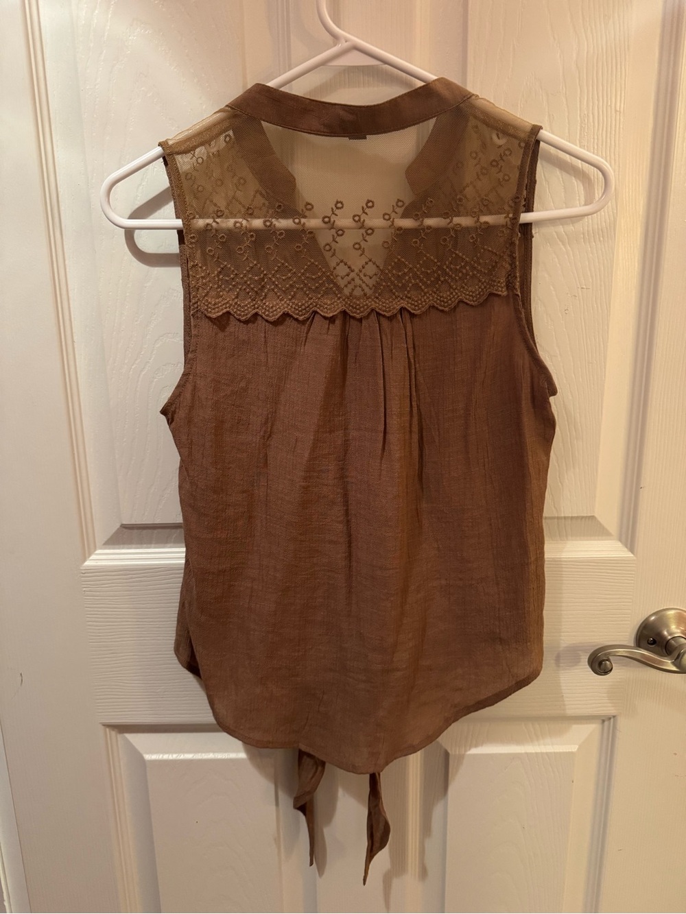 Edge Brown Lace Yoke Sleeveless Tie Front Blouse | Size Small - Picture 2 of 4